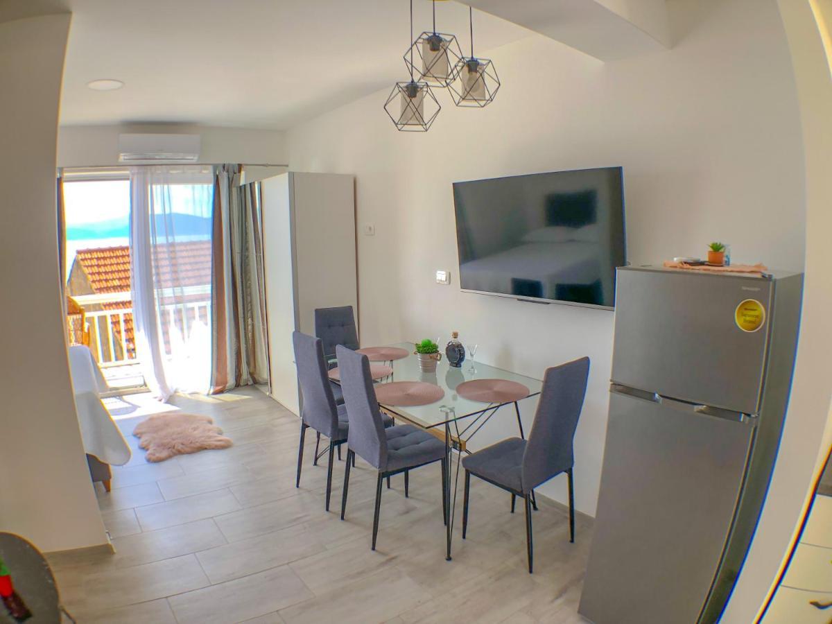 Apartments By The Sea Gradac, Makarska - 13181 Gradac  Luaran gambar